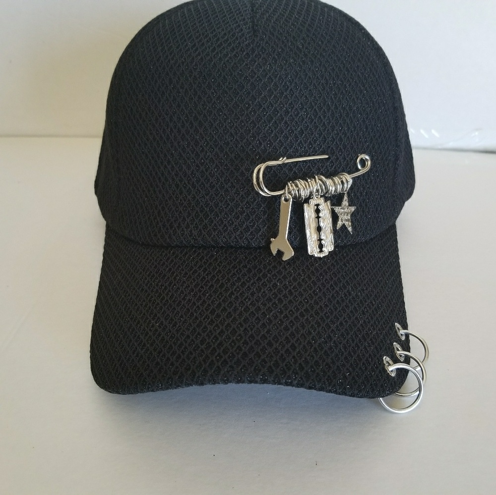 Women Black Baseball cap.